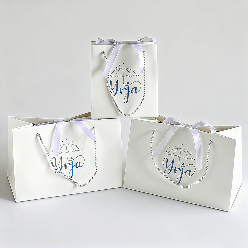 Custom Gift Bags Handle Selection: Cotton, Ribbon, Paper, Twisted Rope to Match Brand Tone