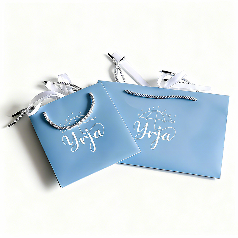Luxury Paper Bag Anti-crease Tech: Preventing Cracks in 250g+ Thick Paper via Precise Pre-creasing
