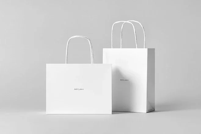 How to Prevent Mold on Luxury Paper Bags? 5-Step Guide to Stop Yellowing & Choose the Right Breathable Film